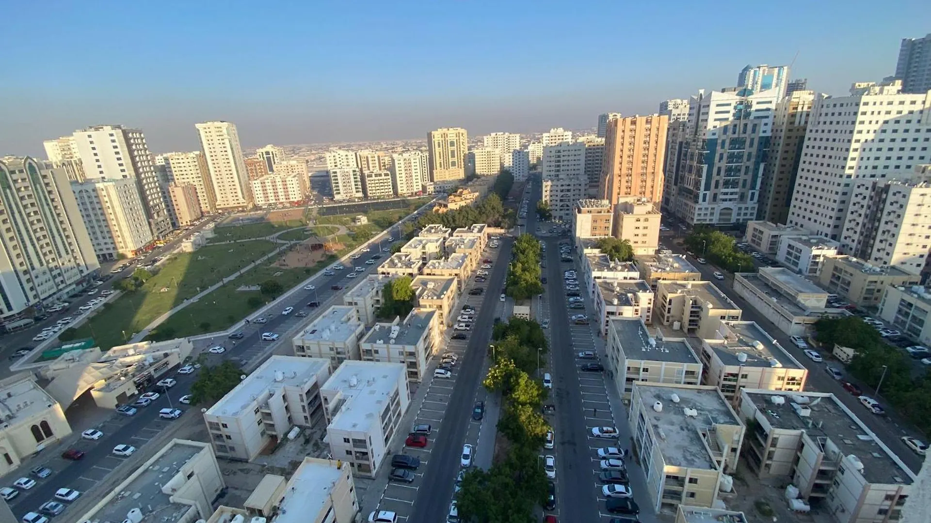 Luxury Private Room For Men Sharjah Homestay