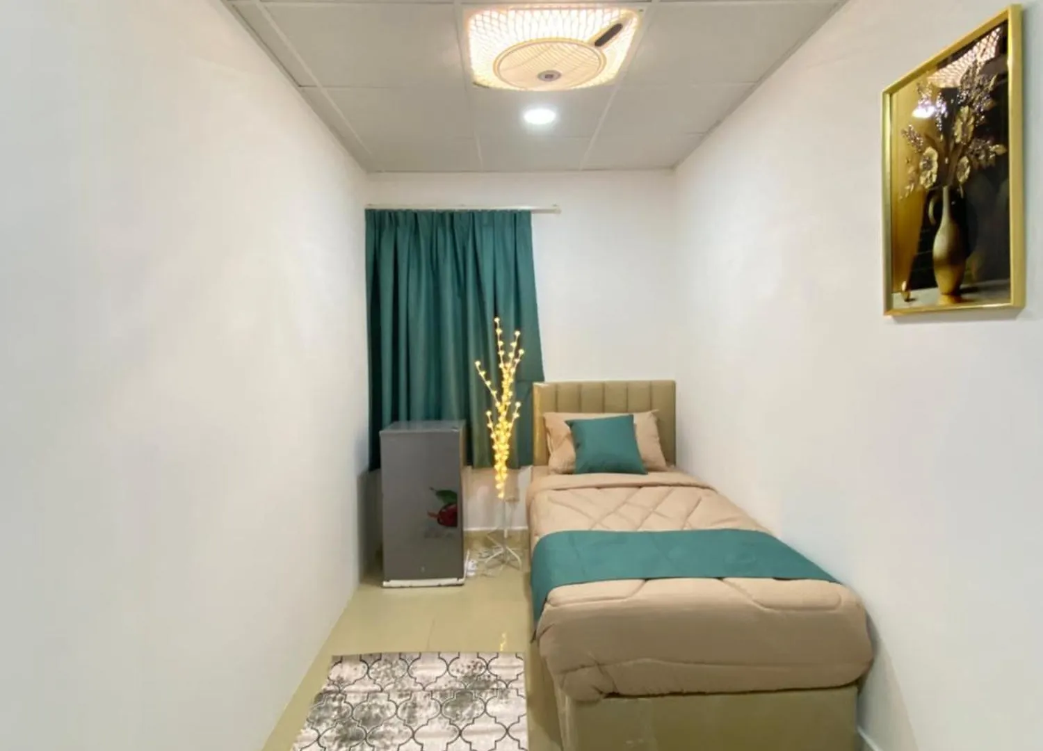 Luxury Private Room For Men Sharjah