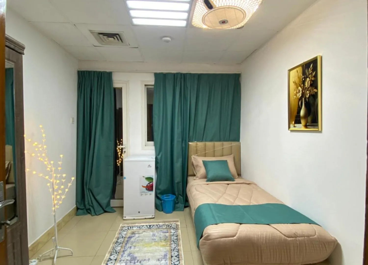 Luxury Private Room For Men Sharjah 0*,